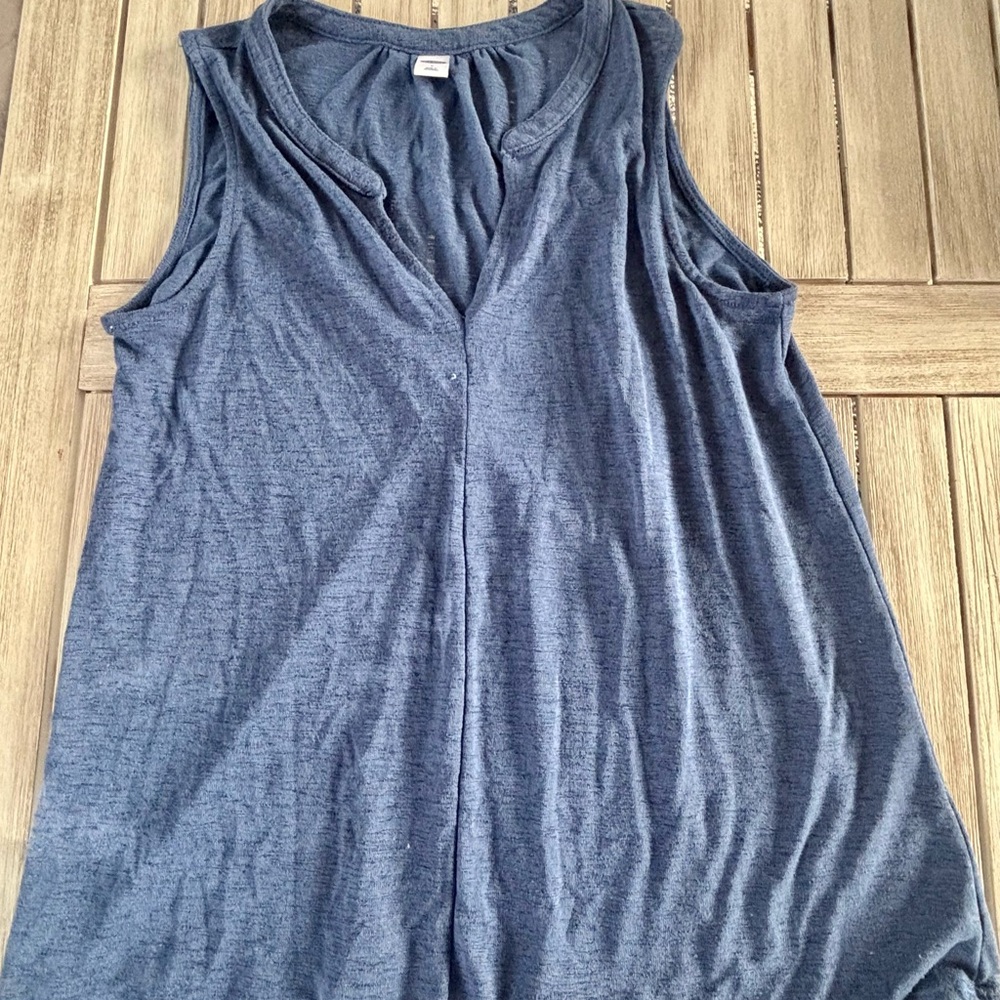 Old Navy Dark Gray Sleeveless Knit Top